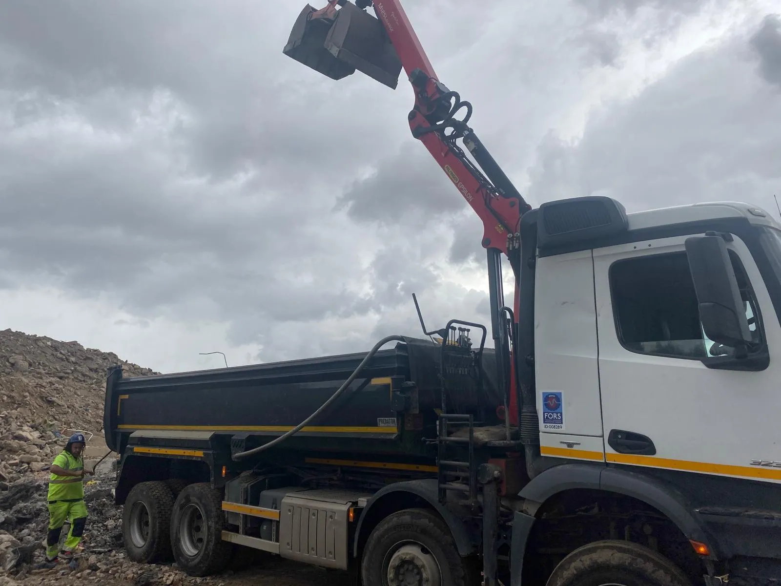 grab lorry 2