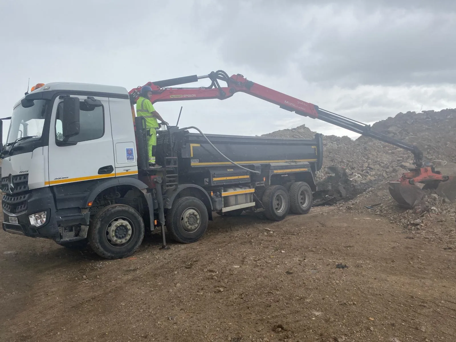 grab lorry